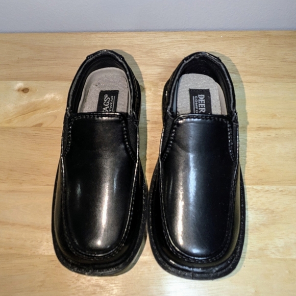 Lot of Boy Shoes - Picture 6 of 10